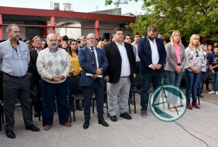 Acto escolar oficial en Berisso por el "Día de la Memoria por la Verdad y la Justicia" Día Nacional de la Memoria por la Verdad y la Justicia acto escolar Berisso1