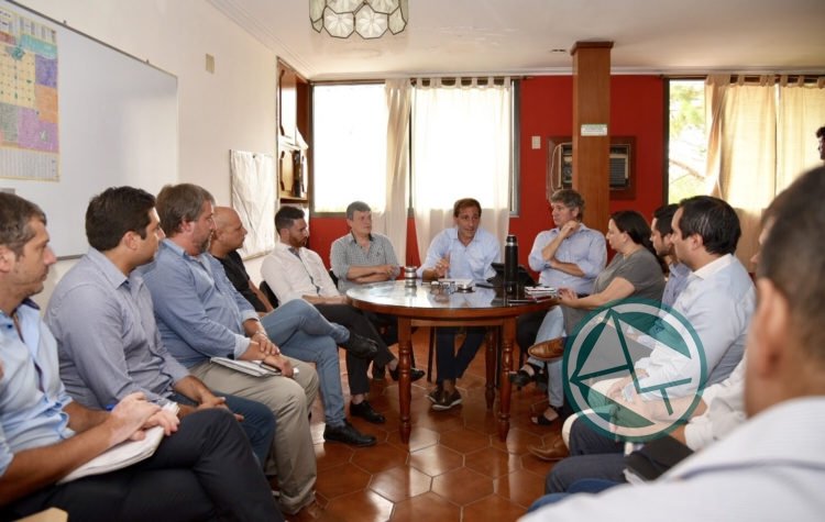 Garro le pidió a los funcionarios que vayan a las escuelas para verificar que llegue a los chicos el SAE Garro le pidió a los funcionarios que vayan a las escuelas para verificar que llegue a los chicos el SAE