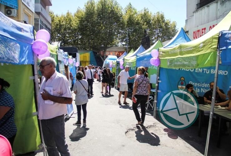 Recorrida de López Medrano por "El Estado en tu Barrio" en San Martín LOPEZ M_ETB_SAN MARTIN_01_6