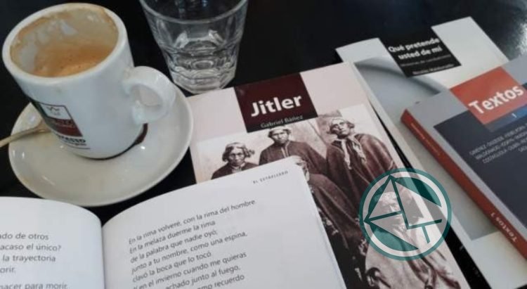 En los bares platenses se podrán leer libros de "La Comuna Ediciones"