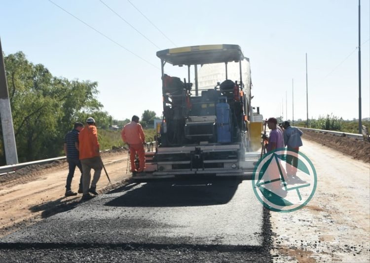 Nedela recorrió las obras de repavimentación que se realizan en la Avenida Juan Domingo Perón