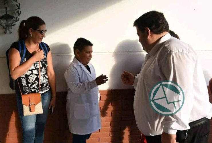 Nedela visitó la Escuela 18 de Villa Zula que tras los arreglos2