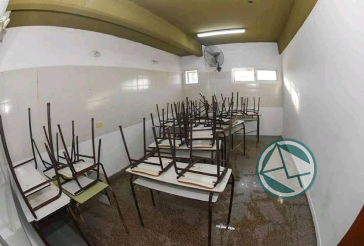 Nedela visitó la Escuela 18 de Villa Zula que tras los arreglos3