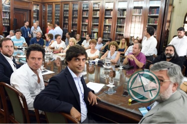 Una nueva reunión sin acuerdo entre los docentes y el gobierno