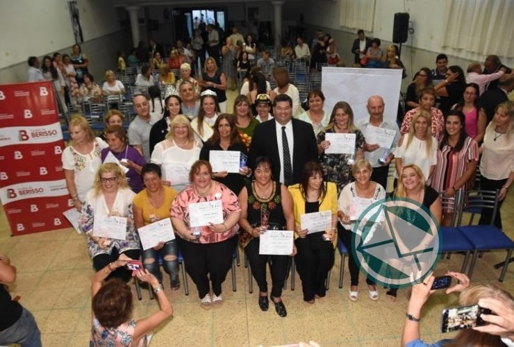 Reconocimiento especial a las Mujeres berissenses en su Día 1