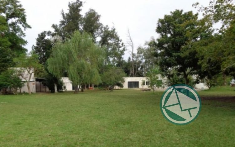 Alerta y repudio por la privatización de tres escuelas platenses