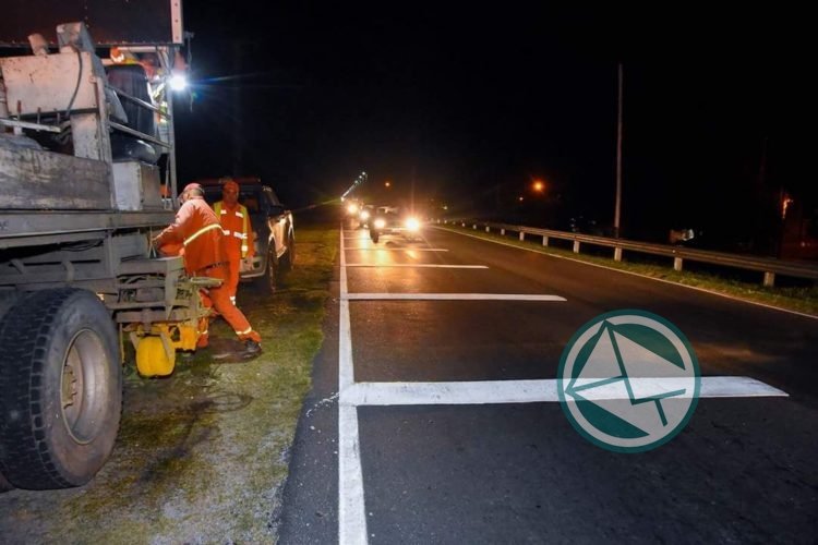 Demarcación en la Avenida Presidente Perón de Berisso Demarcación en la Avenida Presidente Perón de Berisso 7