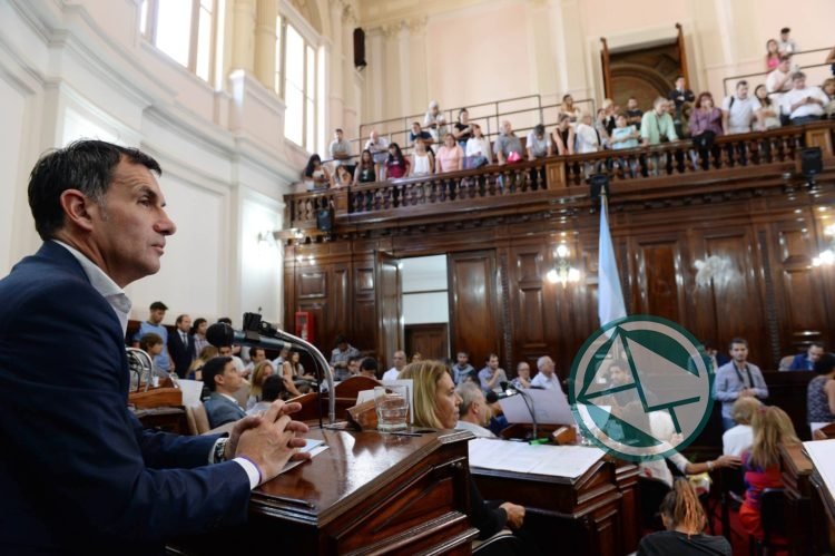 Lugli: “A la ciudad que conduce Garro le falta una planificación seria y responsable” Lugli: “A la ciudad que conduce Garro le falta una planificación seria y responsable”