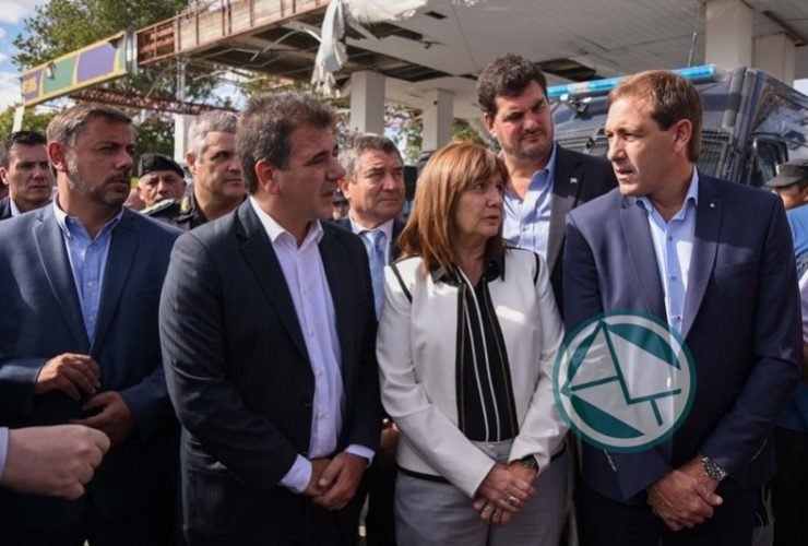 Garro con Ritondo y Bullrich en El Mercadito3