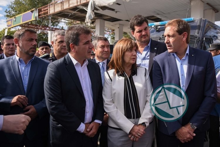 Garro, Bullrich y Ritondo recorrieron el operativo de seguridad en el barrio ‘El Mercadito’