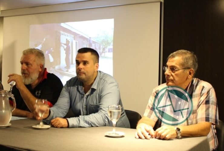 Los Movimientos Populares presentaron proyecto de Infraestructura Social Los Movimientos Populares presentaron proyecto de Infraestructura Social 02