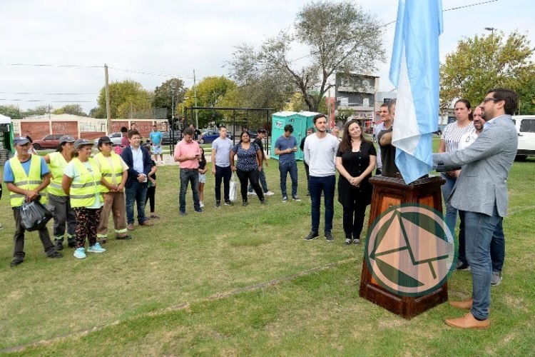 Villa Elvira celebró sus 110 años "con los vecinos" Villa Elvira celebró sus 110 años "con los vecinos"