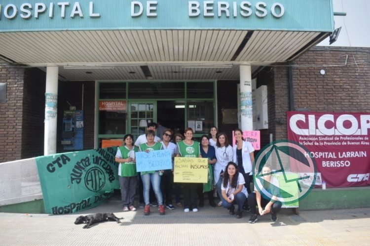 Jornada en defensa de salud pública Hospital Larraín de Berisso