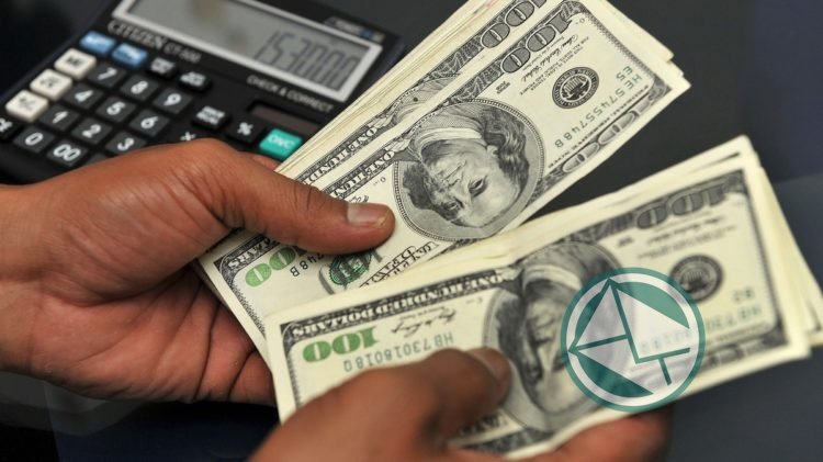 El dólar llegó a los $24,60, el Banco Central salió con munición pesada y cerró a $23,73