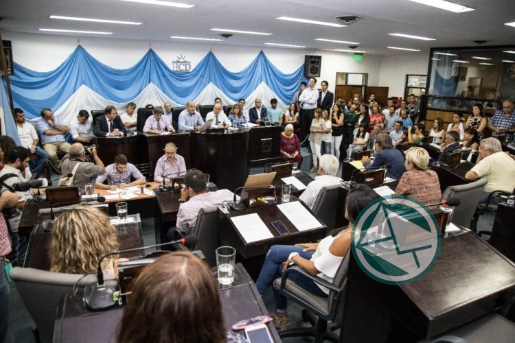 En Quilmes el Concejo Deliberante le aprobó la Rendición de Cuentas a la gestión de Molina En Quilmes el Concejo Deliberante le aprobó la Rendición de Cuentas a la gestión de Molina