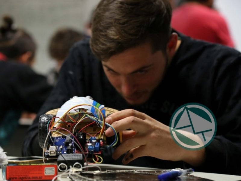 Finalizó el primer curso de robótica dictado por la Municipalidad de La Plata2