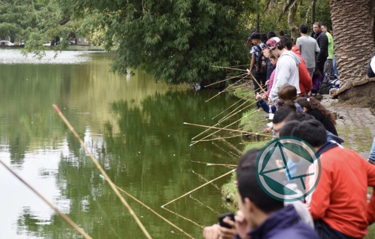 Jornada de pesca integradora en el Paseo del Bosque Jornada de pesca integradora en el Paseo del Bosque