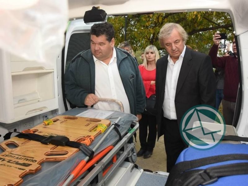 Nueva unidad para el SAME Berisso en el marco de jornadas sobre el consumo de drogas Nueva unidad para el SAME Berisso2