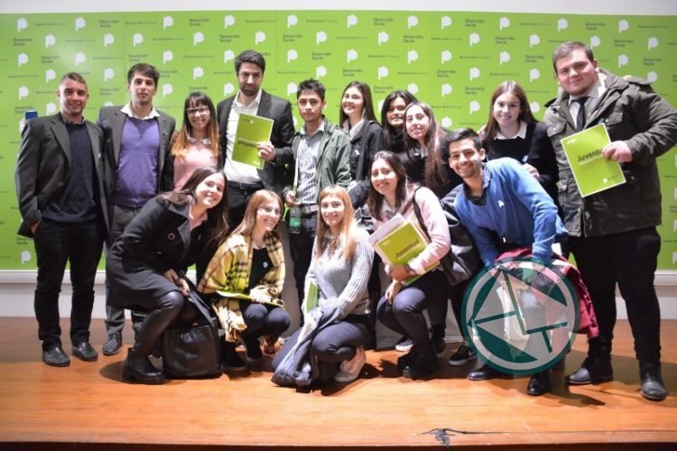 Presentación de encuesta provincial sobre juventud