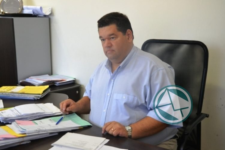 Nedela sigue de reuniones por las amenazas a las escuelas en el distrito