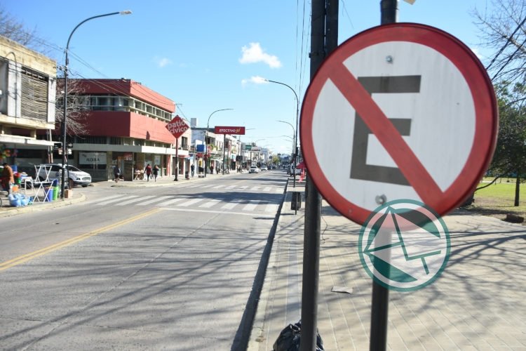 Más controles y sanciones por estacionar sobre Avenida Montevideo