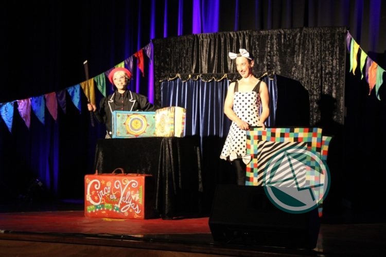 Obra de teatro Circo en Valijas 2