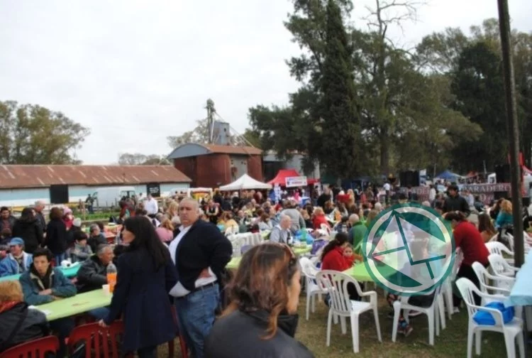Locro, empanadas y chocolate caliente para un fin de semana patriótico en la Provincia