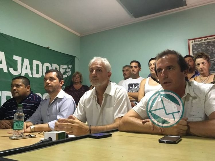 6.000 pesos en dos cuotas es el bono para los Municipales de Berisso 6.000 pesos en dos cuotas es el bono para los Municipales de Berisso