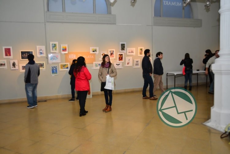 Se inaugura la muestra de 23 ilustradores platenses en el MUMART