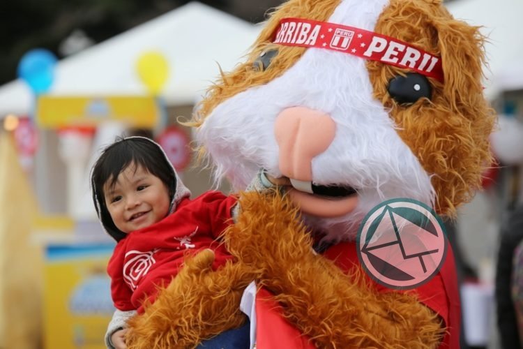 Una multitud se acercó a participar de la Quinta edición de “Perú Vive” 5º Perú Vive La Plata 7