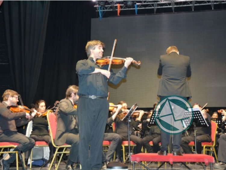 Concierto Sinfónico de la Orquesta Municipal en el teatro Metro de La Plata