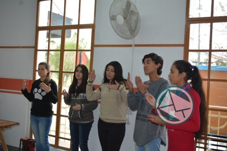 Comenzó la inscripción al curso de lengua de señas en Casa de Cultura de Berisso