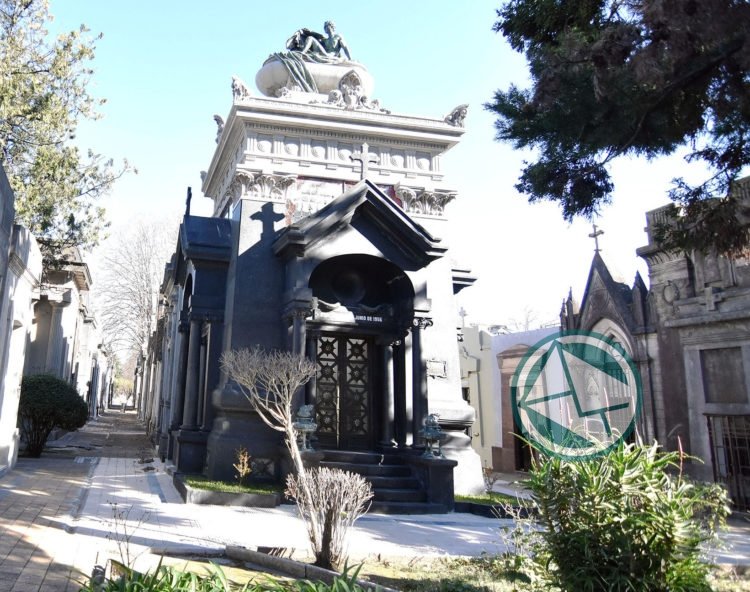Nueva visita guiada al Cementerio Municipal