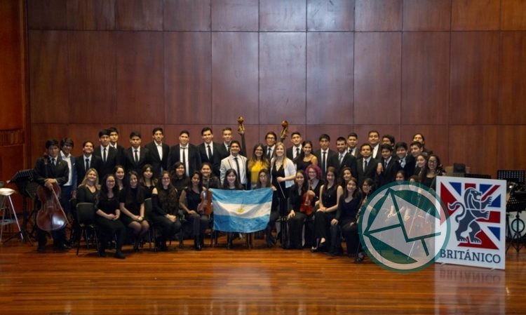 Destacados conciertos de la Orquesta Escuela Municipal de Berisso en Perú