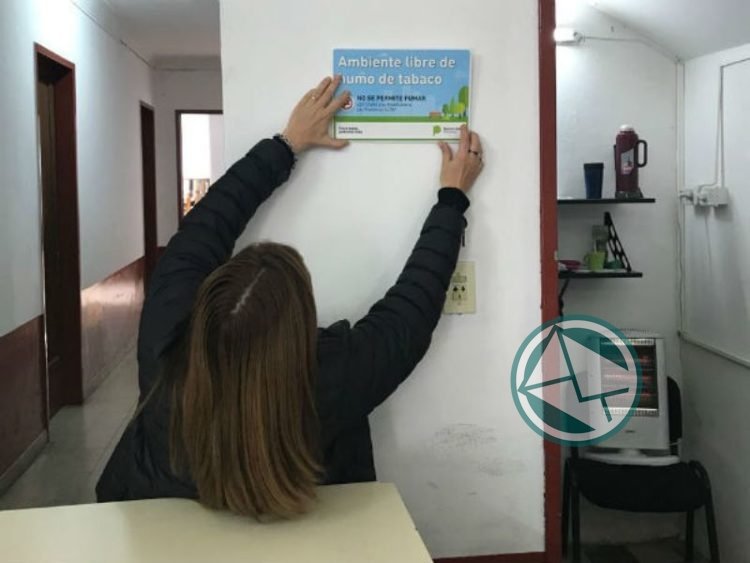 Promoción de ambientes libres de humo en instituciones y áreas de esparcimiento Promoción de ambientes libres de humo en instituciones y áreas de esparcimiento 01