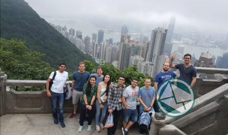 Estudiante de La Plata se capacitó en China, como parte de un programa de Huawei que beca a talentos argentinos Visita de estudiantes a Hong Kong, en la etapa de despedida