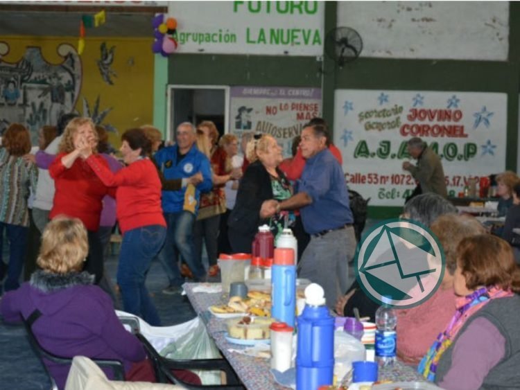 Agasajo por el Día del Jubilado en Berisso