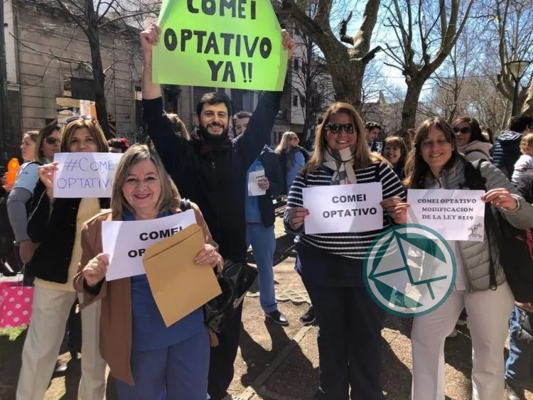 Odontólogos bonaerenses exigieron poder elegir su obra social Odontólogos bonaerenses exigieron poder elegir su obra social