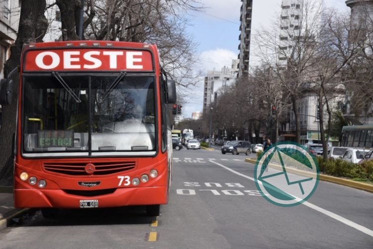 La Diagional 80 posee carriles preferenciales para los micros