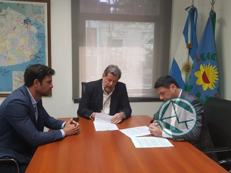 Importante acuerdo entre el Ministerio de Ciencia Provincial y AUBASA