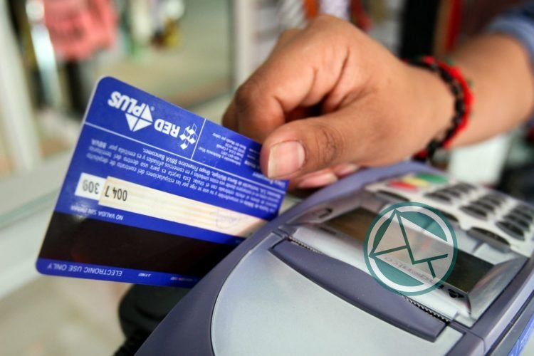 Buscan bajar las tasas de interés de las tarjetas de crédito Buscan bajar las tasas de interés de las tarjetas de crédito