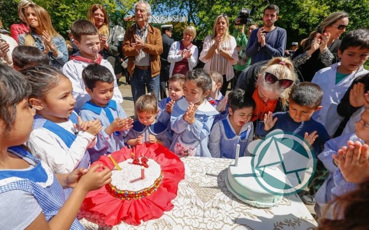 25 años del Jardín de Infantes de la Isla Santiago