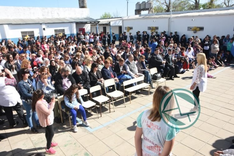 La Escuela N° 24 “Dardo Rocha” celebró sus 100 años de vida La Escuela N° 24 “Dardo Rocha” celebró sus 100 años de vida