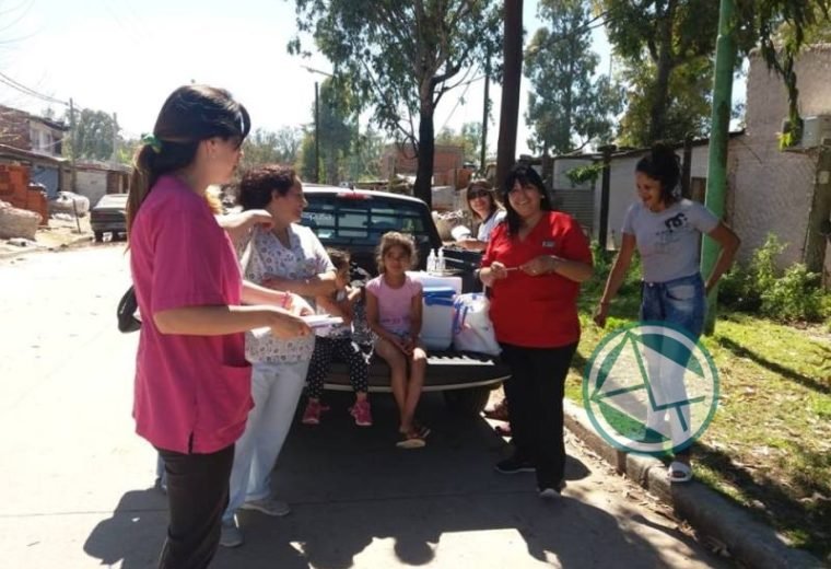 En Ensenada se lleva adelante en los barrios la Campaña Nacional de Vacunación En Ensenada se lleva adelante en los barrios la Campaña Nacional de vacunación 1
