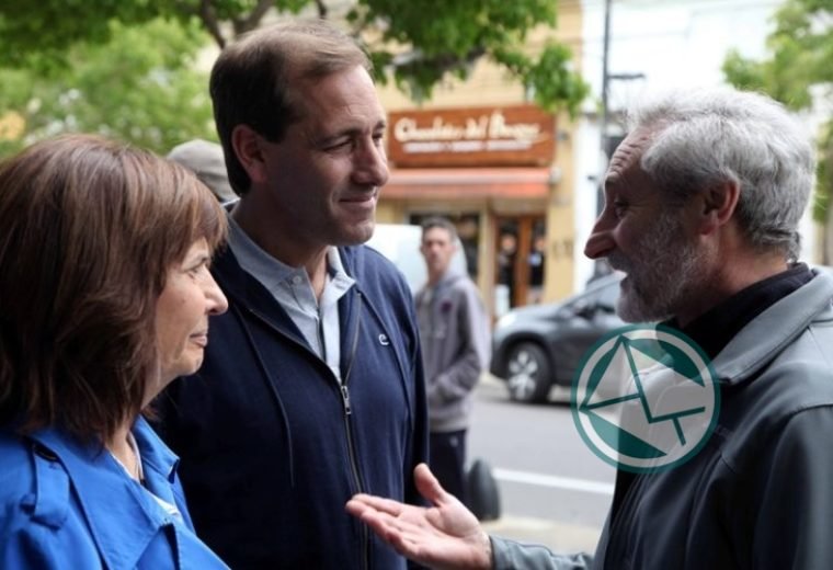 Garro y Bullrich en el timbreo de Cambiemos en La Plata Garro y Bullrich en el timbreo de Cambiemos en La Plata 03