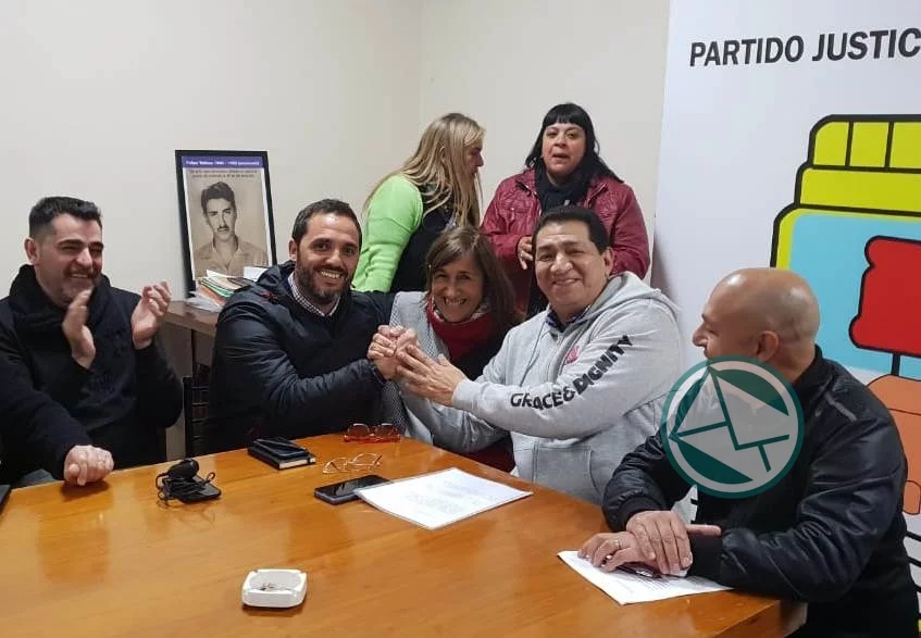 Identidad Berissense se presentó en el PJ a Mincarelli como su candidato