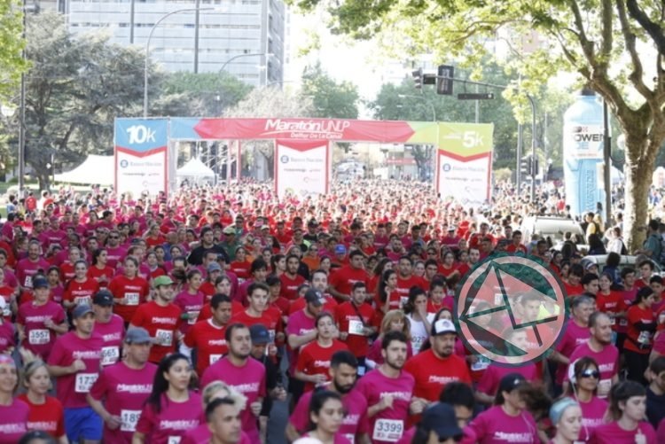 Más de 10 mil atletas corrieron la #MaratonUNLP y la ciudad fue una fiesta