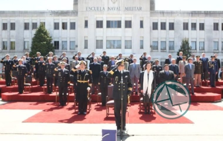 Nedela en la ceremonia por el 146° Aniversario de la Escuela Naval01