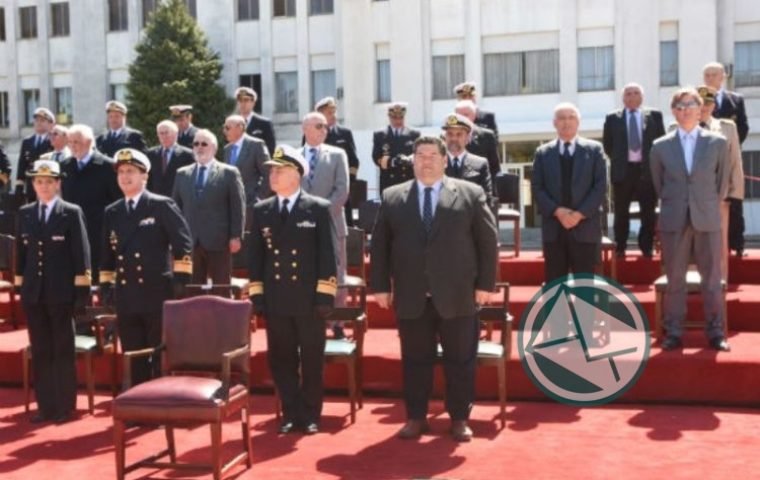 Nedela en la ceremonia por el 146° Aniversario de la Escuela Naval02