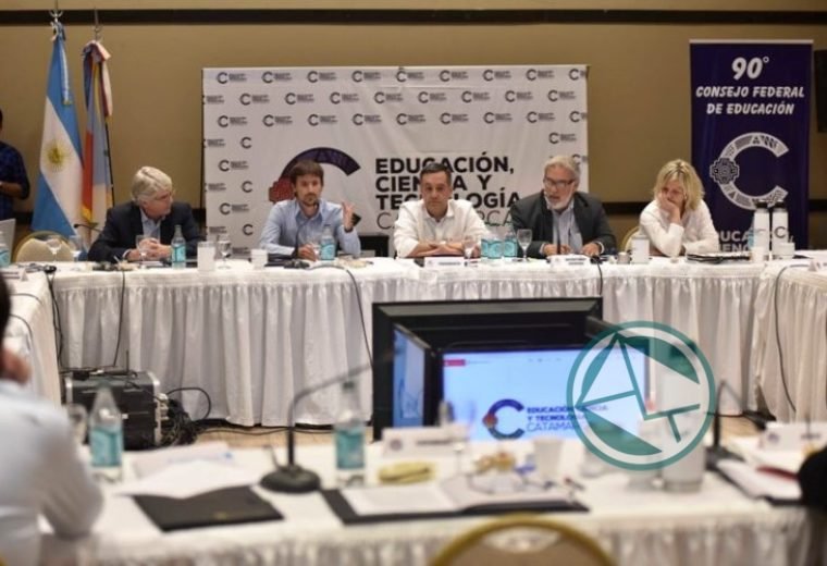 Se acordó que el 6 de marzo comienze el Ciclo Lectivo 2019 04